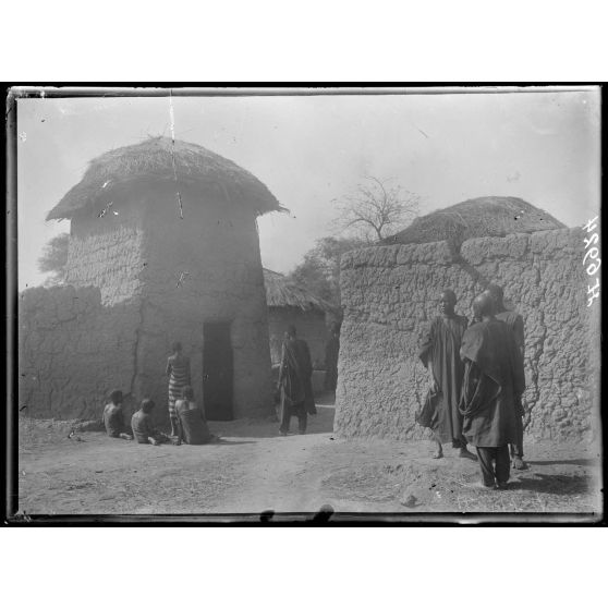 Kousseri. Maison kotoko. [légende d'origine]