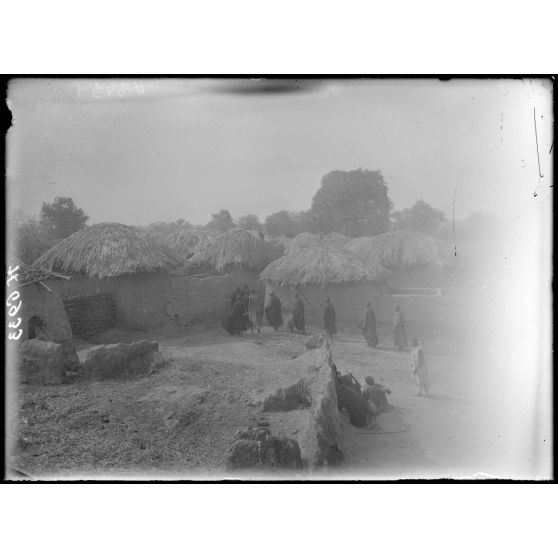 Route de Mora à Kousseri. Oulou. [légende d'origine]