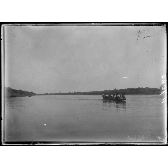 Le Logone. Aspect des berges à 1h au sud de Kousseri. [légende d'origine]