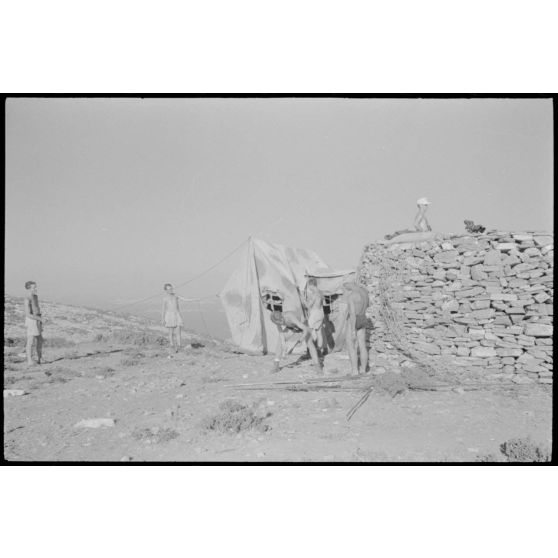 Positions allemandes sur Naxos, île des Cyclades.