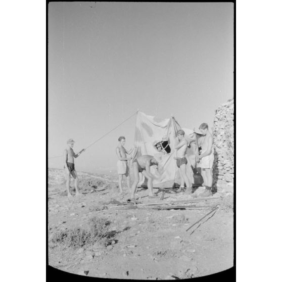 Positions allemandes sur Naxos, île des Cyclades.