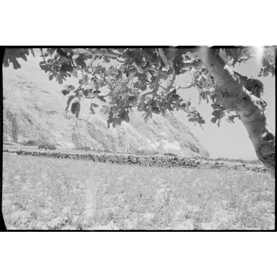 Le monastère orthodoxe de Perissa sur l'île de Santorin.