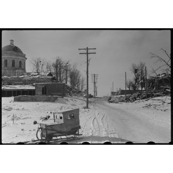Dans le secteur de Sytschewka, lors de l'opération Büffelbewegung, la retraite allemande se poursuit.