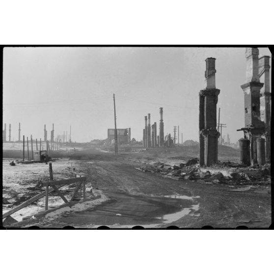 A Wjasma, les ruines du quartier de la gare.