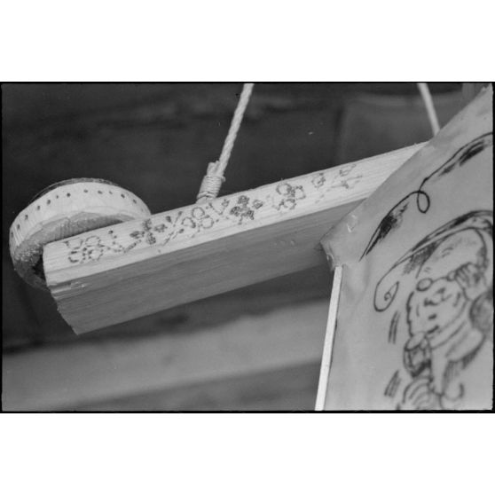 Décoration dans un abri de campagne de la 205. Infanterie-Division.