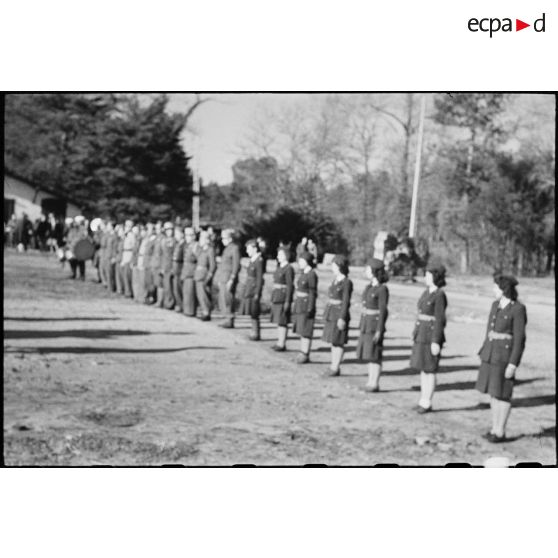 Prise d'armes des Forces françaises de la Pointe-de-Grave.