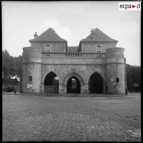 Plan général d'une porte de la ville de Douai.