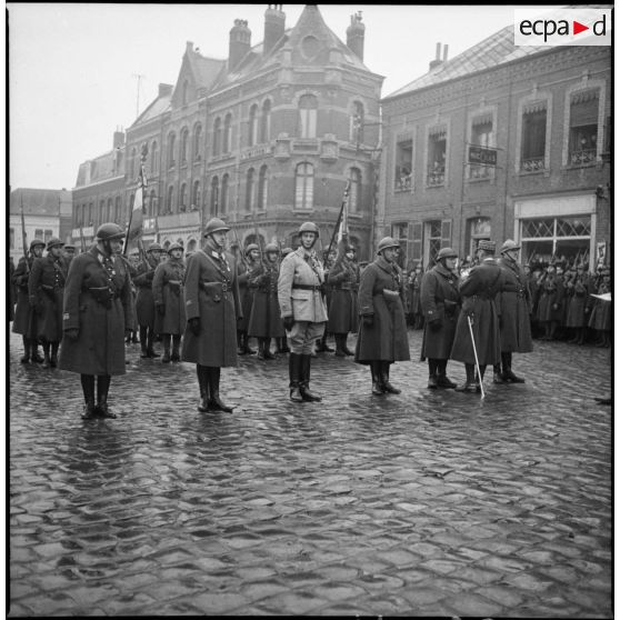Plan général de la cérémonie de remise de décorations par le général Prioux.