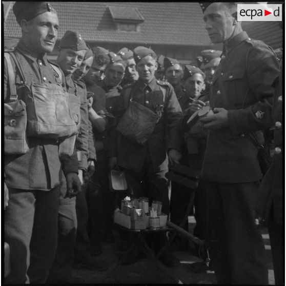 Photographie de groupe de soldats britanniques de la British expeditionary force.
