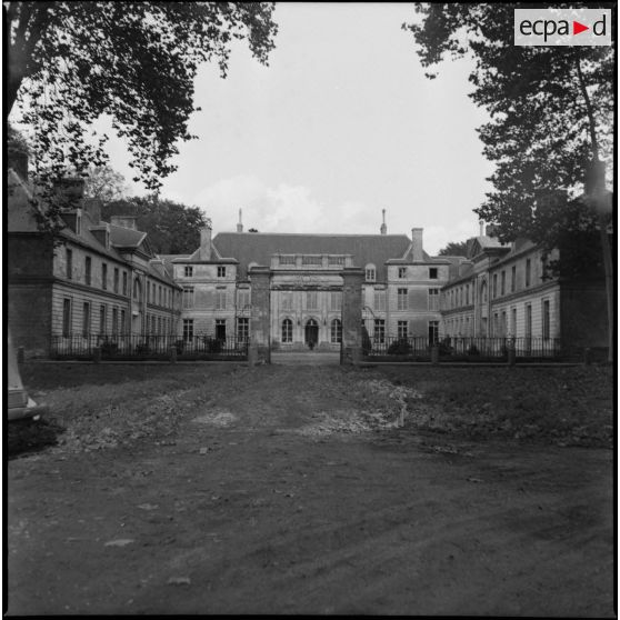 Plan général de la façade du château du Cauroy