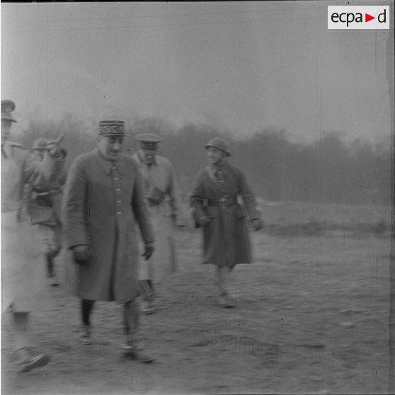 Le Duc de Windsor au front de Lorraine. [légende d'origine]