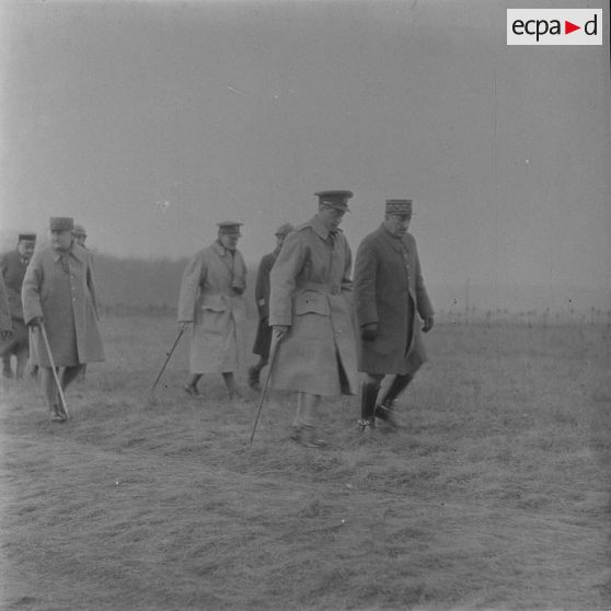 Le Duc de Windsor au front de Lorraine. [légende d'origine]