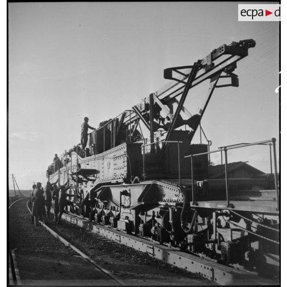 Plan général de trois quarts dos d'une pièce de 340 mm à glissement modèle 1912 de l'ALVF.