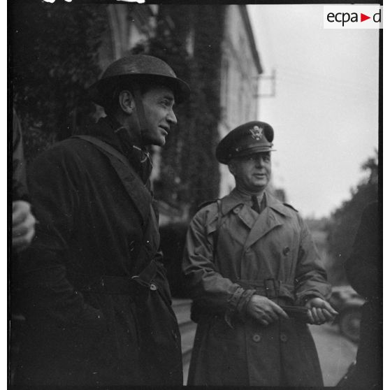 Portrait du colonel Fuller attaché militaire des Etats-Unis en France.