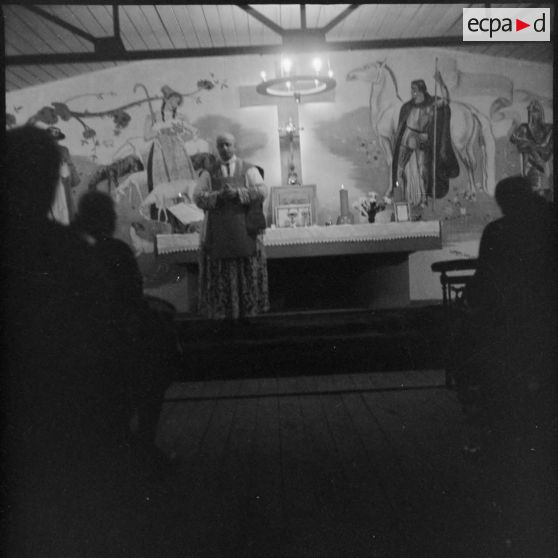 Plan moyen de la cérémonie religieuse.