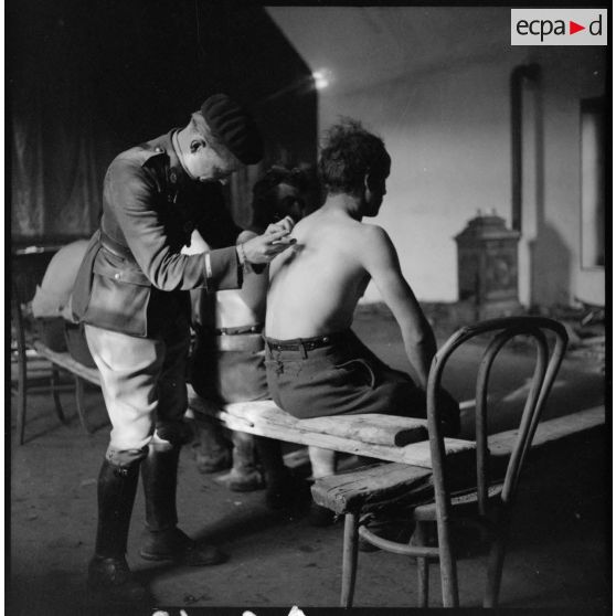 Soins médicaux dispensés à soldats du 80e RI.