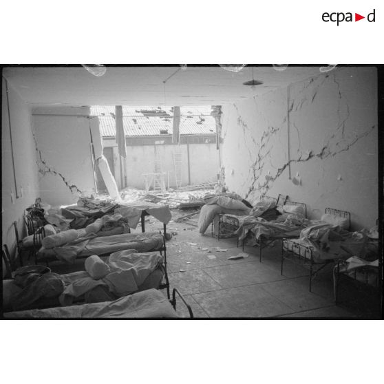 Plan général d'une chambre d'hôpital détruite.