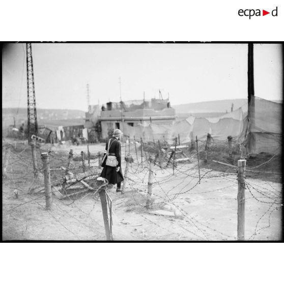 Un aumônier de la 4e armée rend visite à diverses unités.