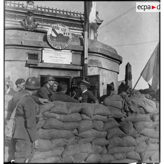 Plan moyen d'un bunker du 172e RIF sur le pont de Kehl traversant le Rhin.