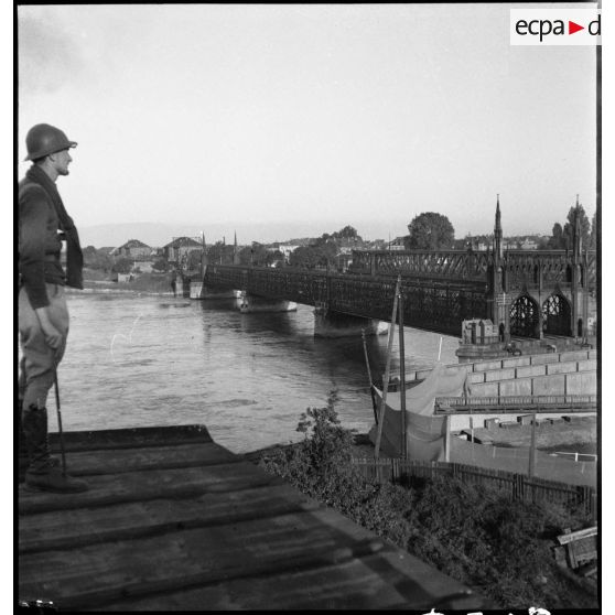 Plan général d'un pont enjambant le Rhin à Strasbourg, le pont de Kehl.