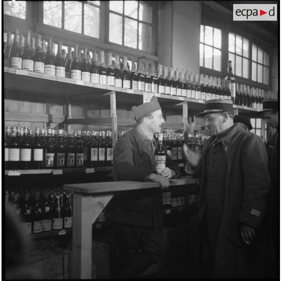 Distribution de boissons.