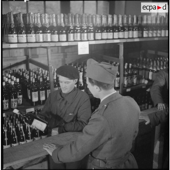 Distribution de boissons.