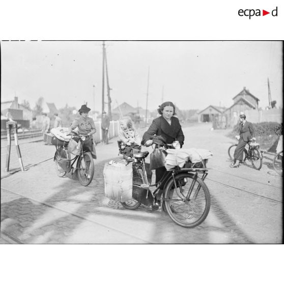 Des civils belges lors de l'exode de mai 1940.