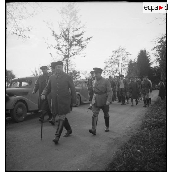 Le général Garchery et la mission militaire étrangère au retour de leur visite.