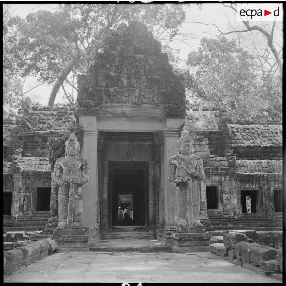 Une porte du temple Bayon.