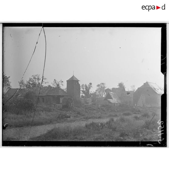 Maucourt (Somme). Ruines d'une ferme. [légende d'origine]
