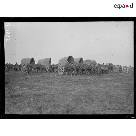 Boves (Somme). Arabas de tirailleurs algériens. [légende d'origine]