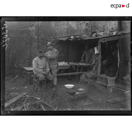 Bucy-le-Long (Aisne). Le perruquier. [légende d'origine]