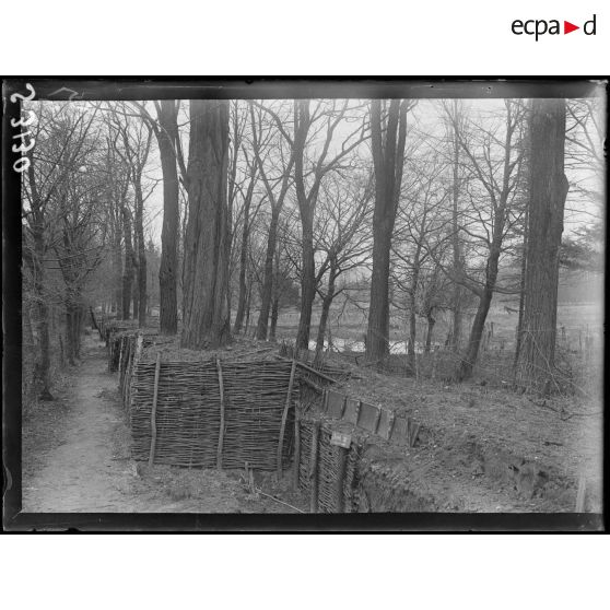 Quincampoix (Aisne). Près du moulin, les organisations défensives. [légende d'origine]