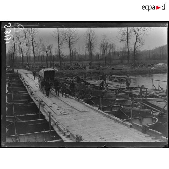 Missy-sur-Aisne. Pont sur l'Aisne. [légende d'origine]