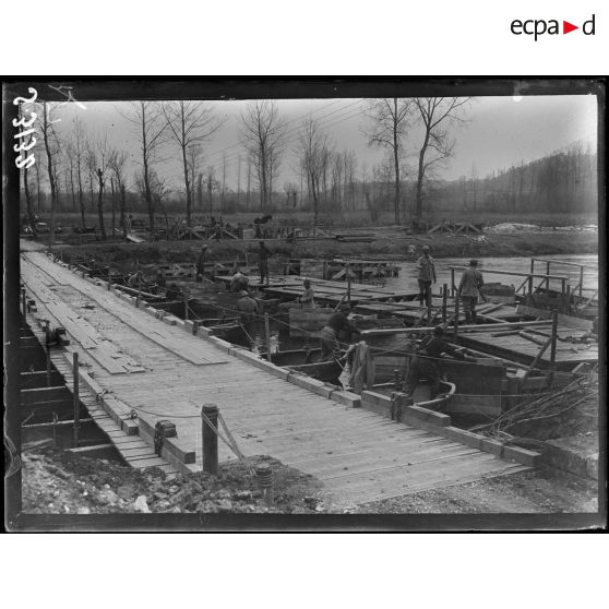 Missy-sur-Aisne. Pont sur l'Aisne. [légende d'origine]