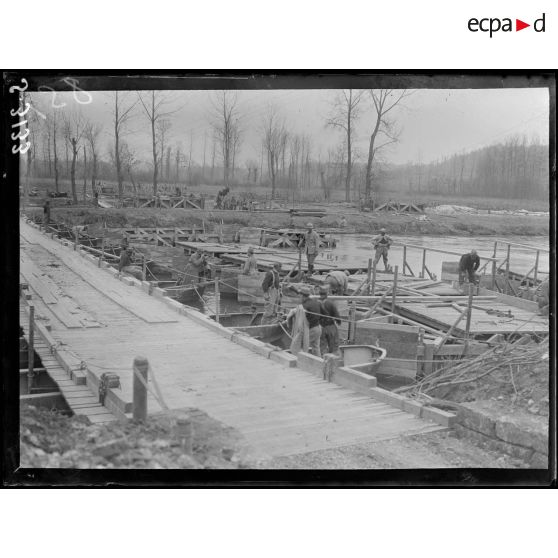 Missy-sur-Aisne. Pont sur l'Aisne. [légende d'origine]