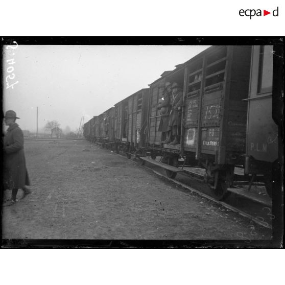 Mercin (Aisne). Arrivée d'un contingent américain. [légende d'origine]