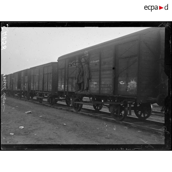 [Mercin (Aisne). Arrivée d'un contingent de l'armée américaine.]