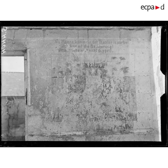 Camelin (Aisne). Décoration intérieure d'une maison ayant servi de cercle à des officiers allemands. [légende d'origine]