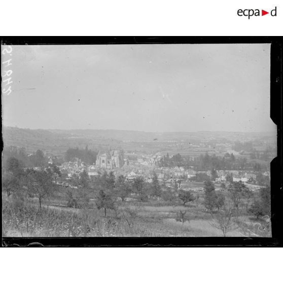 La vallée de la Marne à Essômes. Panorama. [légende d'origine]