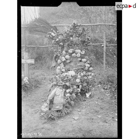 Bruxelles. La tombe de Miss Cavell. [légende d'origine]