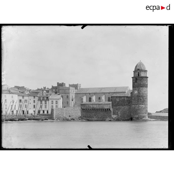Collioure. L'église. [légende d'origine]
