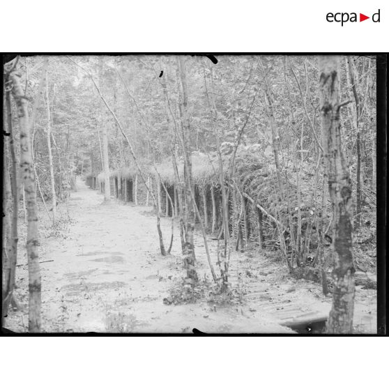 27 juillet 1915. Batterie du Tertre à 1 km du nord de Touquin. [légende d'origine]