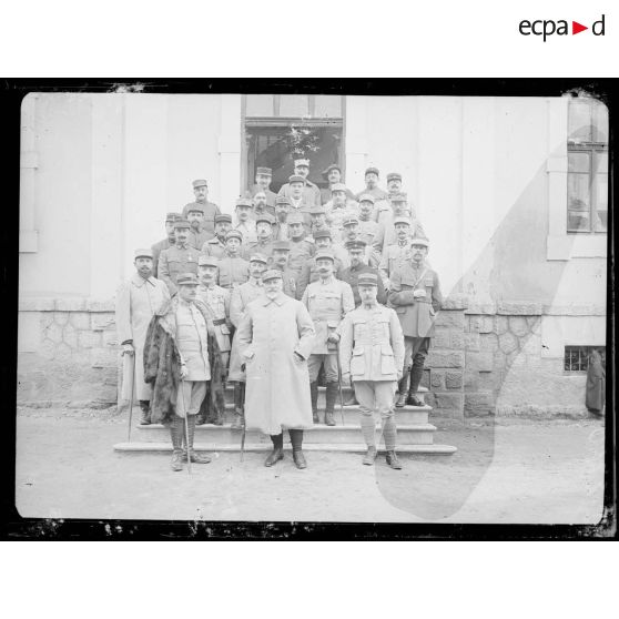 Florina. Le général Grossetti et son état-major. [légende d'origine]
