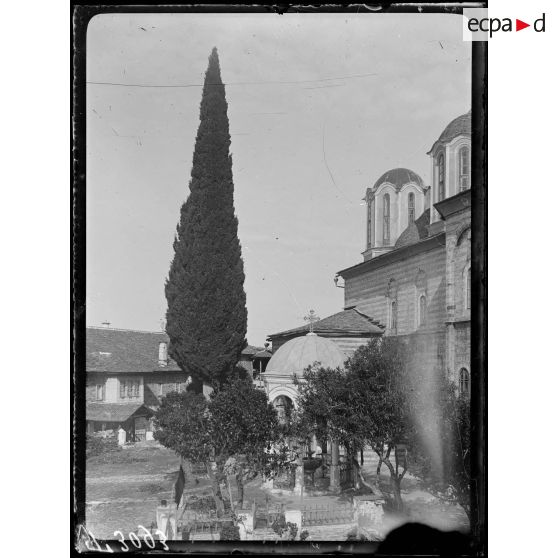 Mont Athos. Monastère de Xénophon. Cour du Monastère. [légende d'origine]