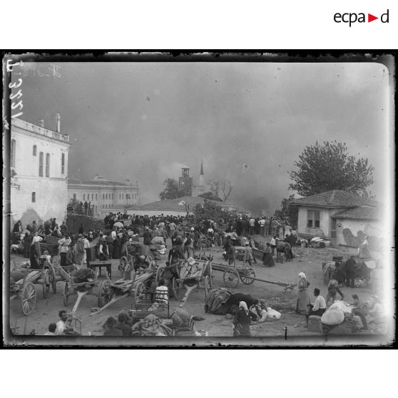 Incendie de Salonique les 18-19-20 août 1917. La ville en feu. [légende d'origine]