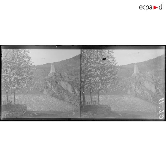 Alfeld. Alsace. Monument du lac. [légende d'origine]