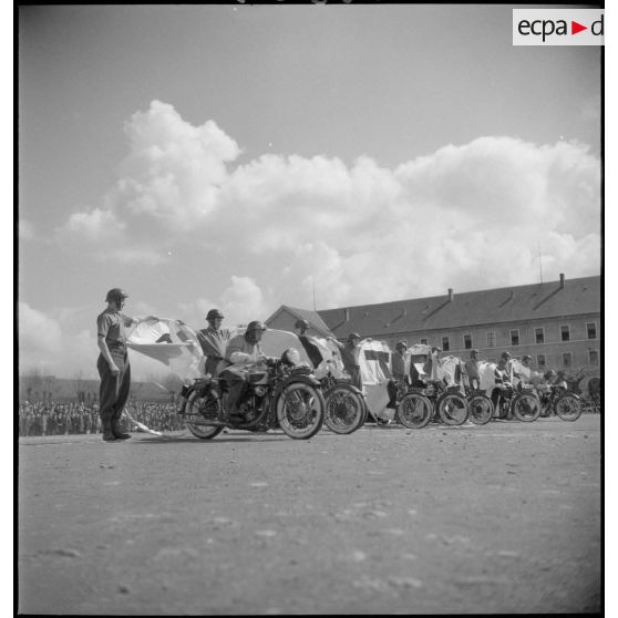 Démonstration de la 17e compagnie du train de Tarbes.