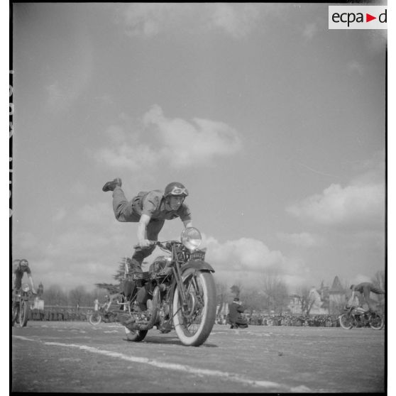 Démonstration de la 17e compagnie du train de Tarbes.