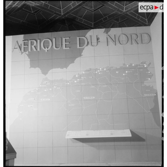 La carte de l'Afrique du Nord est  présentée lors de l'exposition consacrée à l'armée d'armistice.